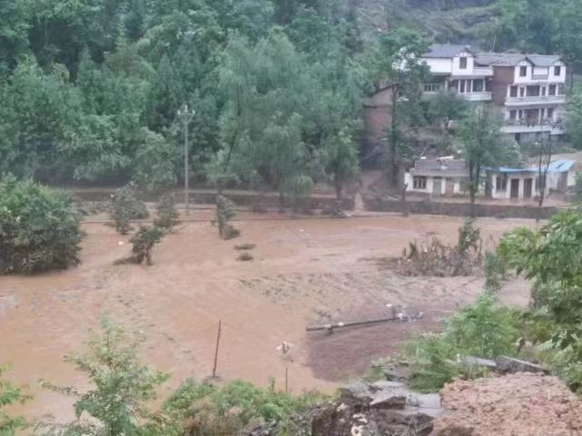 贵州织金县熊家场镇发生洪涝，玉诚环境紧急驰援
