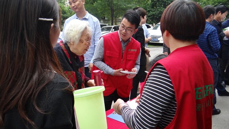 长沙清洁,长沙清洁服务,长沙专业清洁,长沙清洁公司,湖南专业清洁,长沙保洁公司,长沙专业保洁,长沙物业保洁